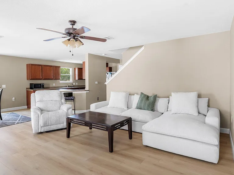 6708 Glebe Path — Photo 7
