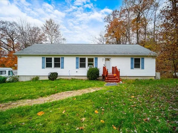 16 Vascello Road, New Windsor, NY 12553