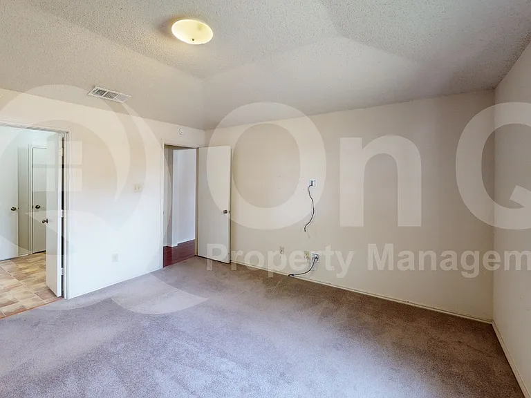 853 W Wintergreen Rd — Photo 10