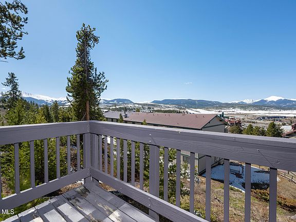 2nd image of 904 WAPITI Drive #4C