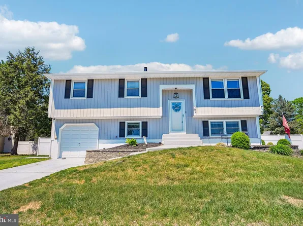 205 Wrexham Ct, Deptford, NJ 08096