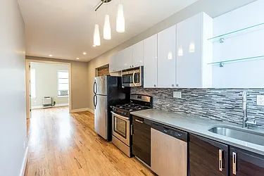 98 Grattan Street in East Williamsburg