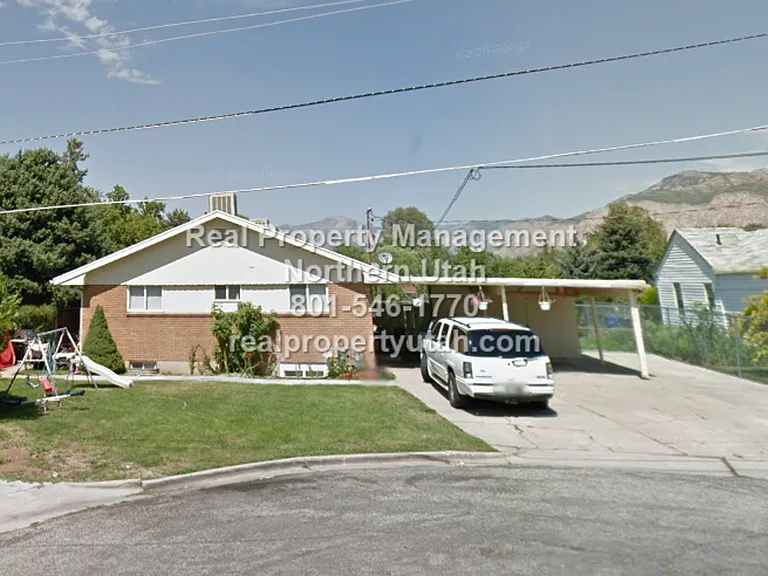 720 Belnap Cir — Photo 4