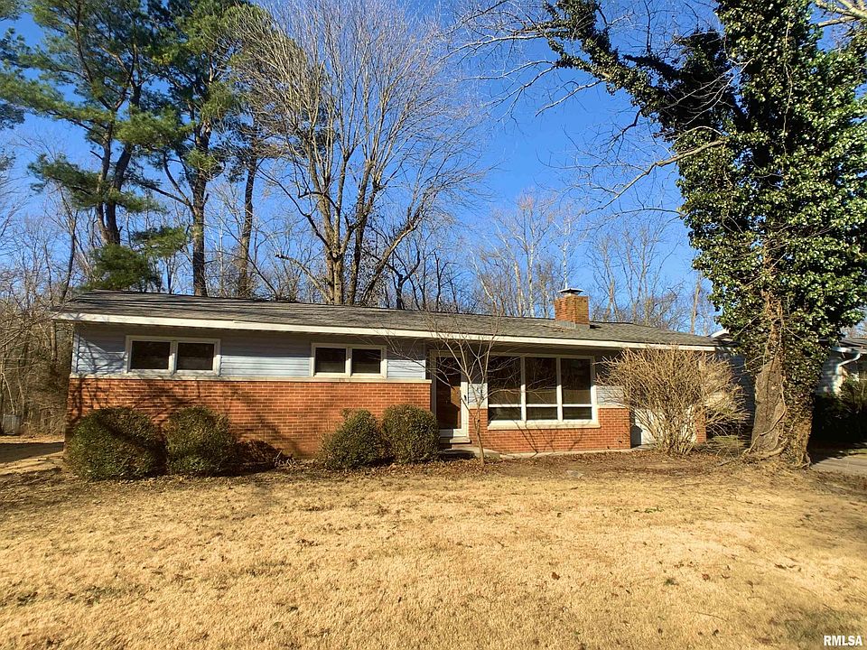 1st image of 606 S Emerald Ln
