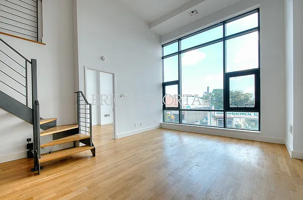 Rented by Brick&Mortar | media 44