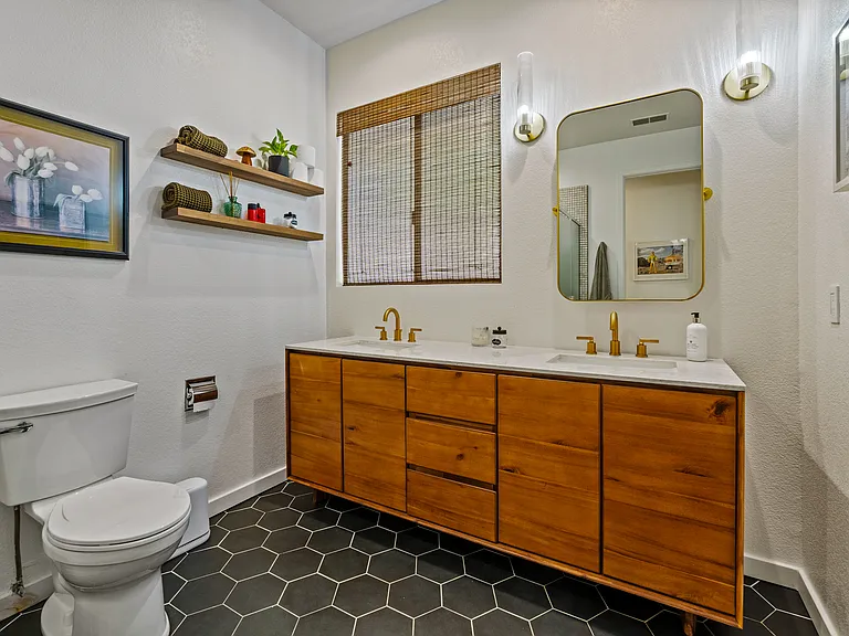 13350 Middle Canyon Rd — Photo 29