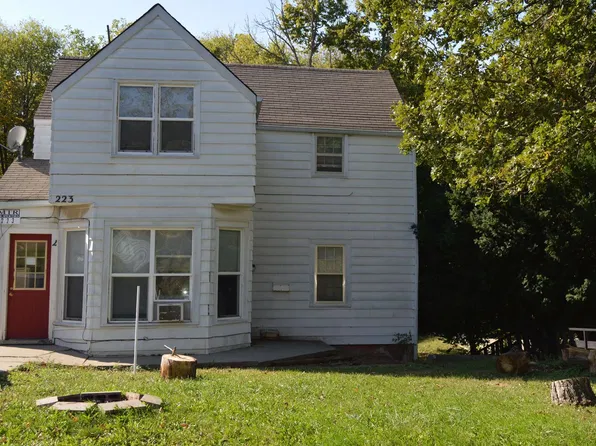 223 Campus Ave, Ames, IA 50014