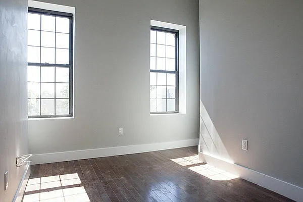 Rented by P Management | media 16