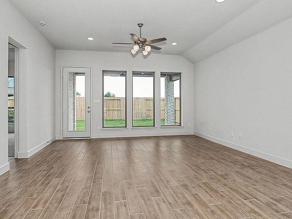 5th image of 19210 Satsuma Ridge Dr
