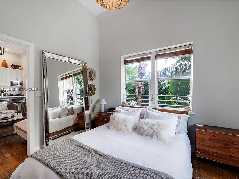 1521 Lenox Ave #302 — Photo 4