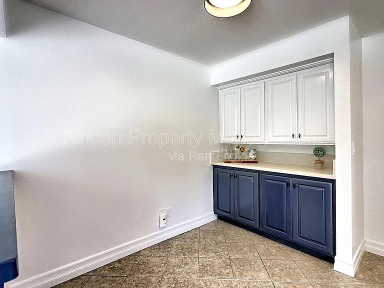 2585 Warbler Ave — Photo 10