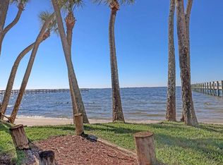 147 Riverside Dr, Cape Canaveral, FL 32920