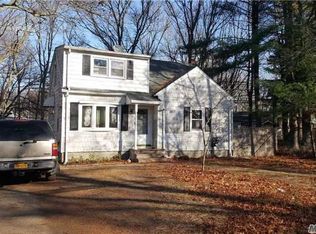 159 W Yaphank Rd, Coram, NY 11727
