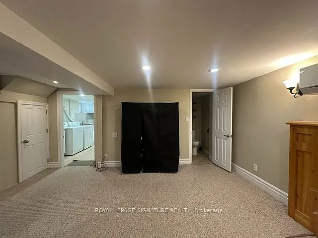 445 Donlands Ave #LOWER — Photo 7