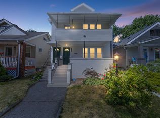 1347 Wayburn St, Grosse Pointe Park, MI 48230