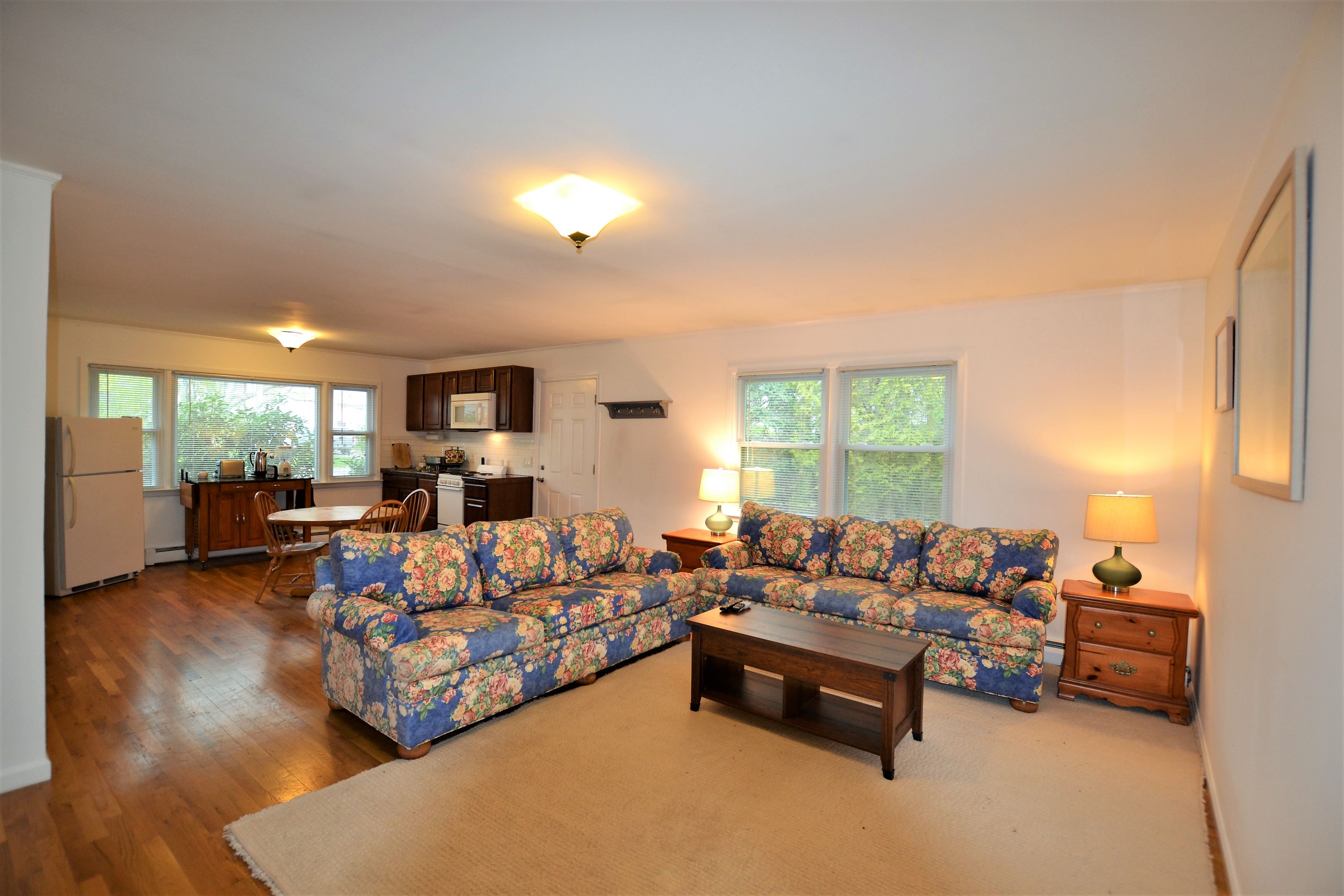 13 Argonne Rd W, Hampton Bays, NY 11946 Out East