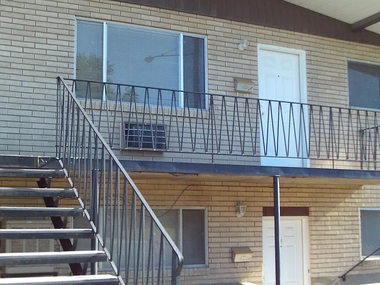 133 E 300 N #137 — Photo 2