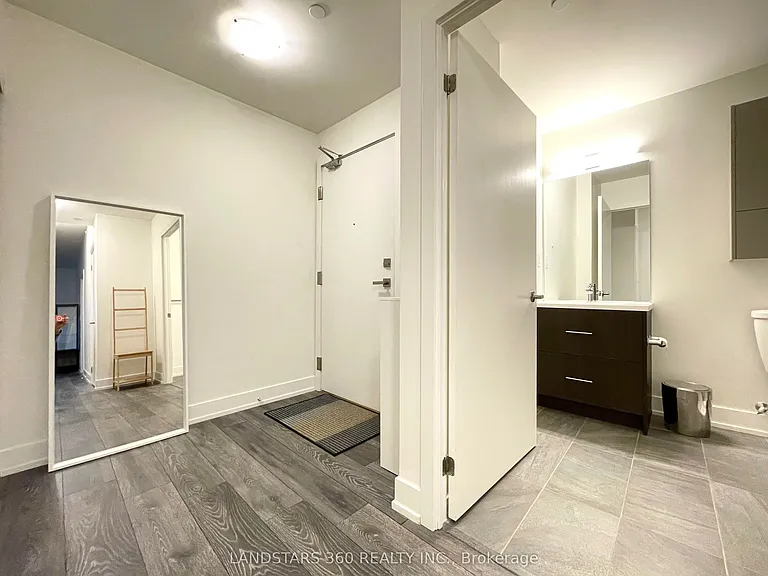 180 Fairview Mall Dr #1912 — Photo 5
