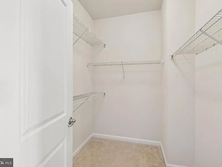 22607 Winding Woods Way — Photo 23
