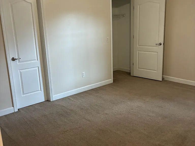 820 Deer Trail Ln — Photo 13