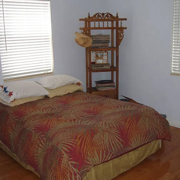 335 SW 27th Rd — Photo 9