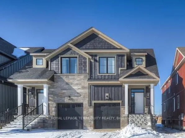 154 Sycamore St, The Blue Mountains, ON L9Y 4E2