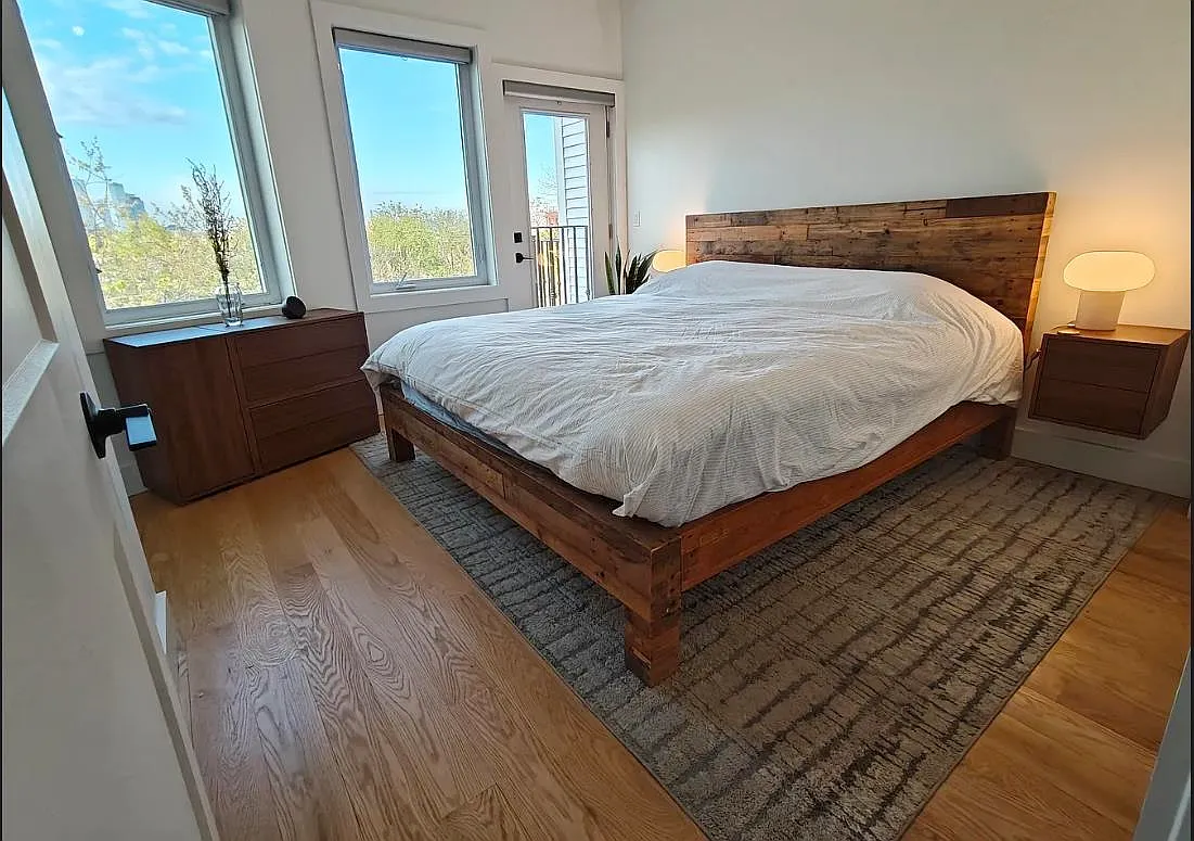 3 bed, 2.5 bath, $3,795 — Photo 4