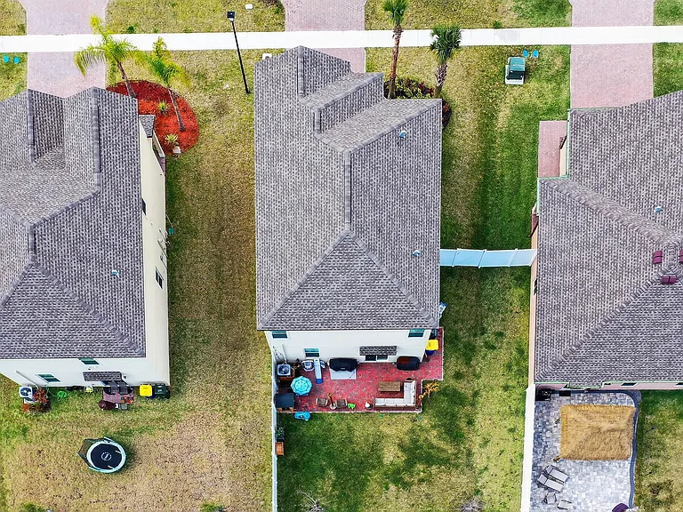 760 Carlyle Way — Photo 20