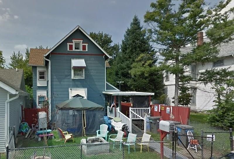 1st image of 1234 Linden St