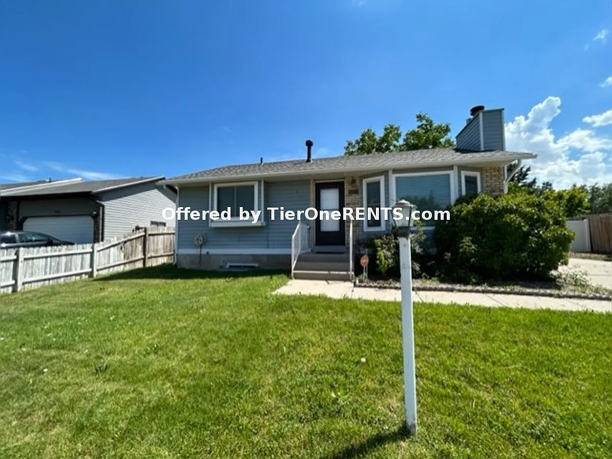 Beautiful home3 bed/2 bath in a great location — Photo 3