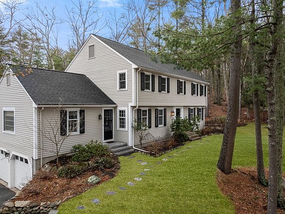 3rd image of 84 Old Orchard Rd