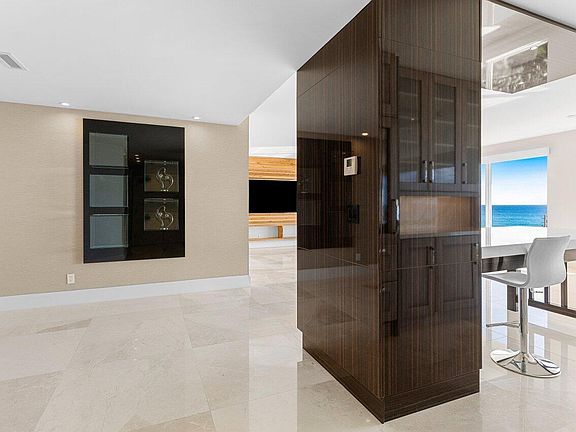 5th image of 200 N Ocean Boulevard #5n