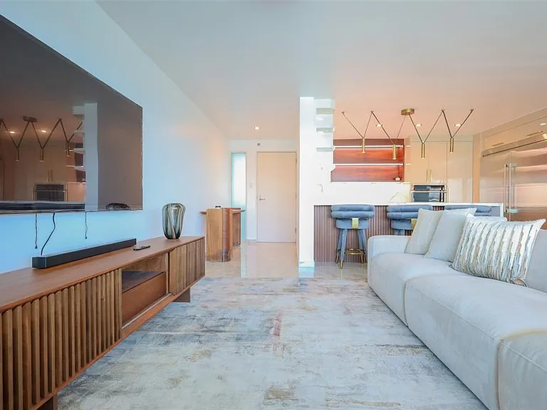 550 Avenue De La Constitucion #1408 — Photo 6