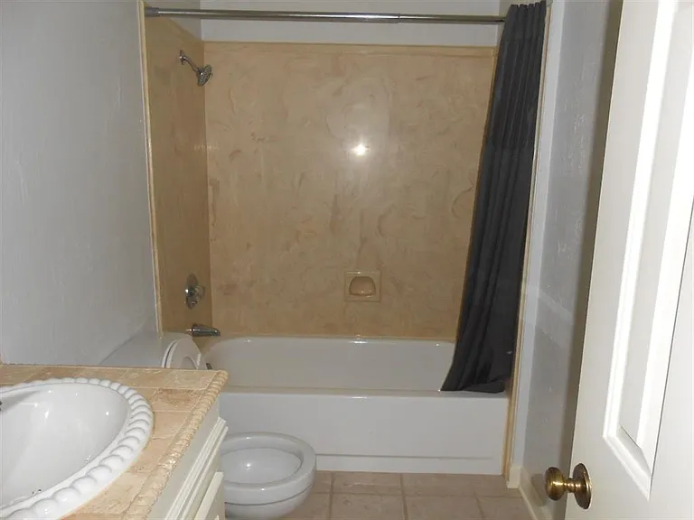 342 Wicklow Cir — Photo 4
