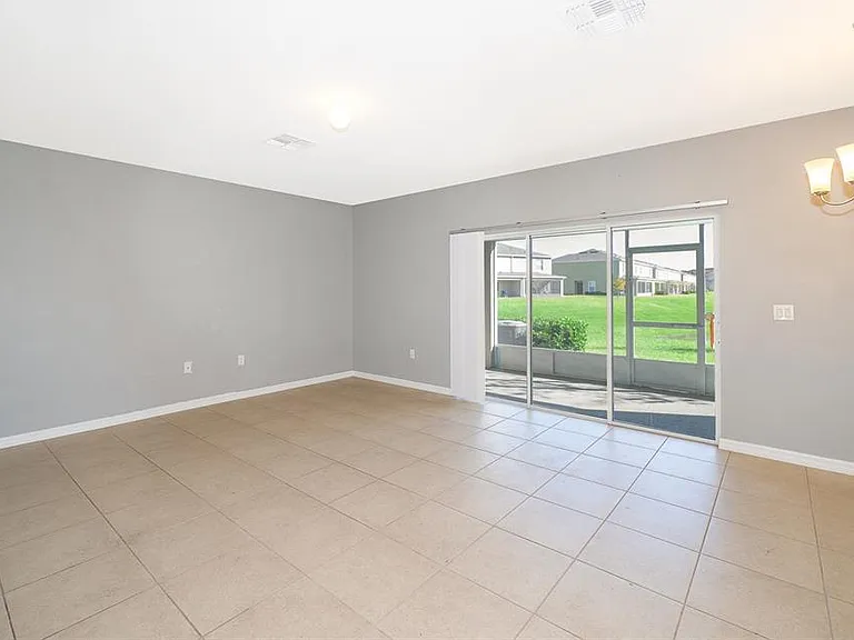 241 Arbor Lakes Dr — Photo 13