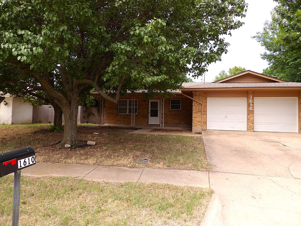1st image of 1610 NW Black Mesa Dr