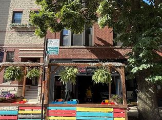 2022 W Roscoe St #2, Chicago, IL 60618