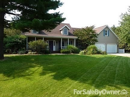 Seems to be little Cape Cod, but has BIG 16 rooms of surprises inside!