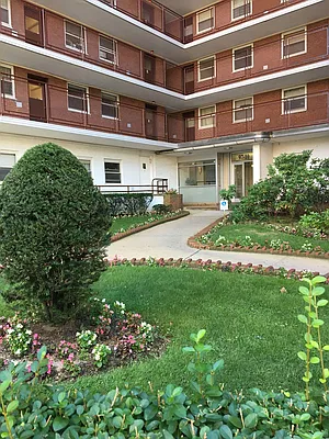Sold by MJR Real Estate | media 9