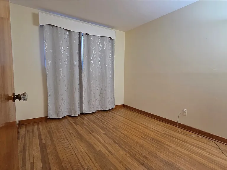 419 Cherokee Dr — Photo 11