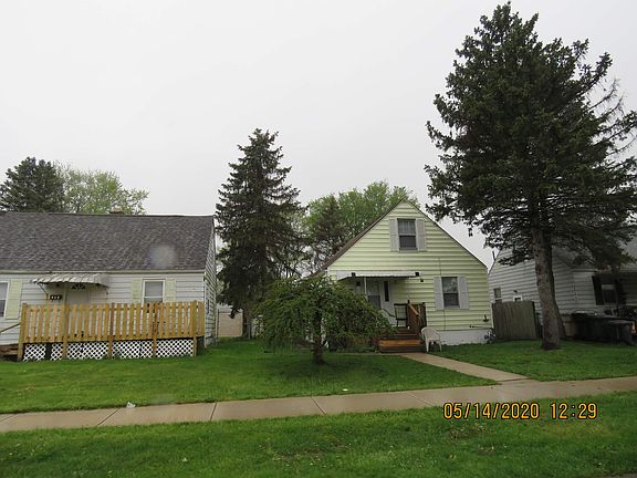 2nd image of 509 S Lake St
