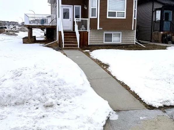 8466 S 102nd Ave, Grande Prairie, AB T8X 0N7