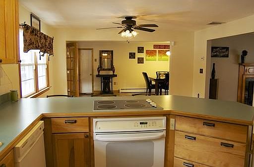 5th image of 34 Woodburn Dr