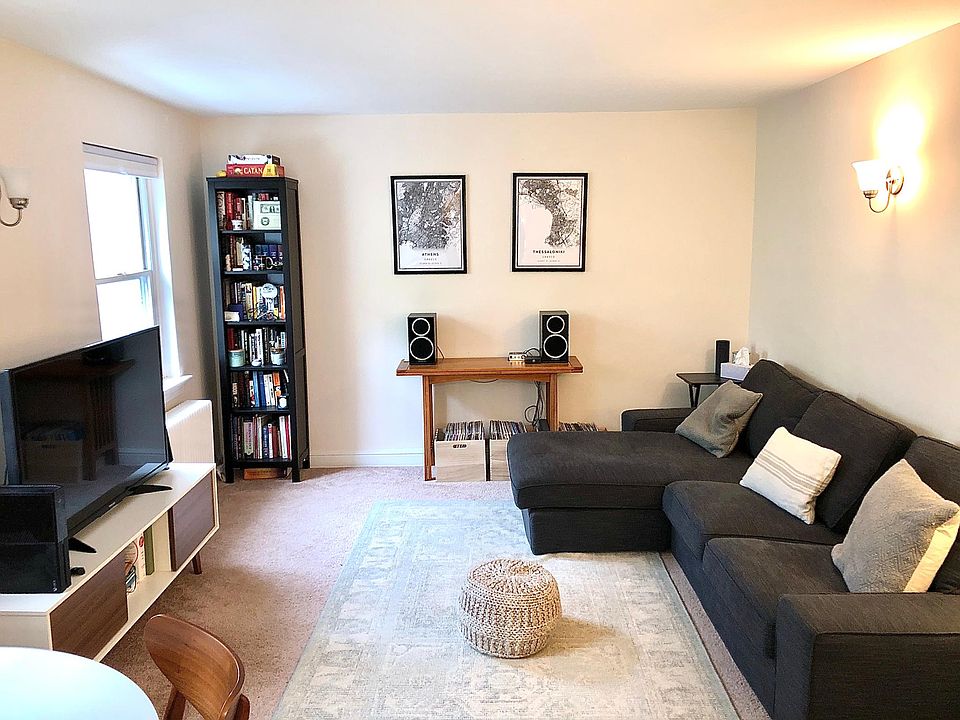 1st image of 2523 Wilson Blvd