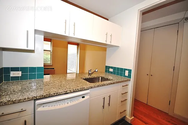 Rented by Corcoran | media 37