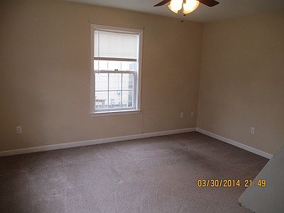 2nd image of 117 Kendall St