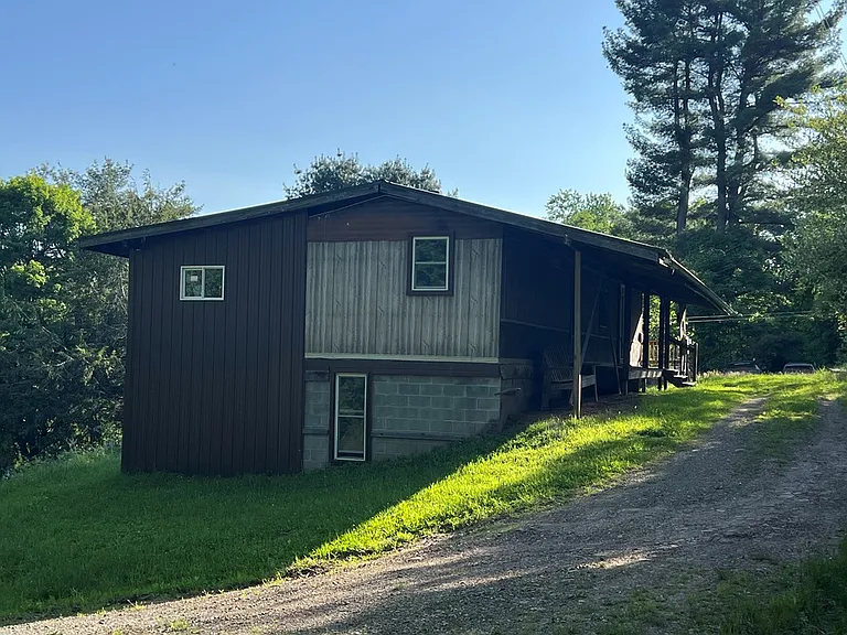 211 Lick Run Rd — Photo 16
