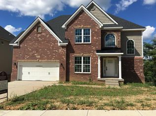 10722 Copper Ridge Dr, Louisville, KY 40241