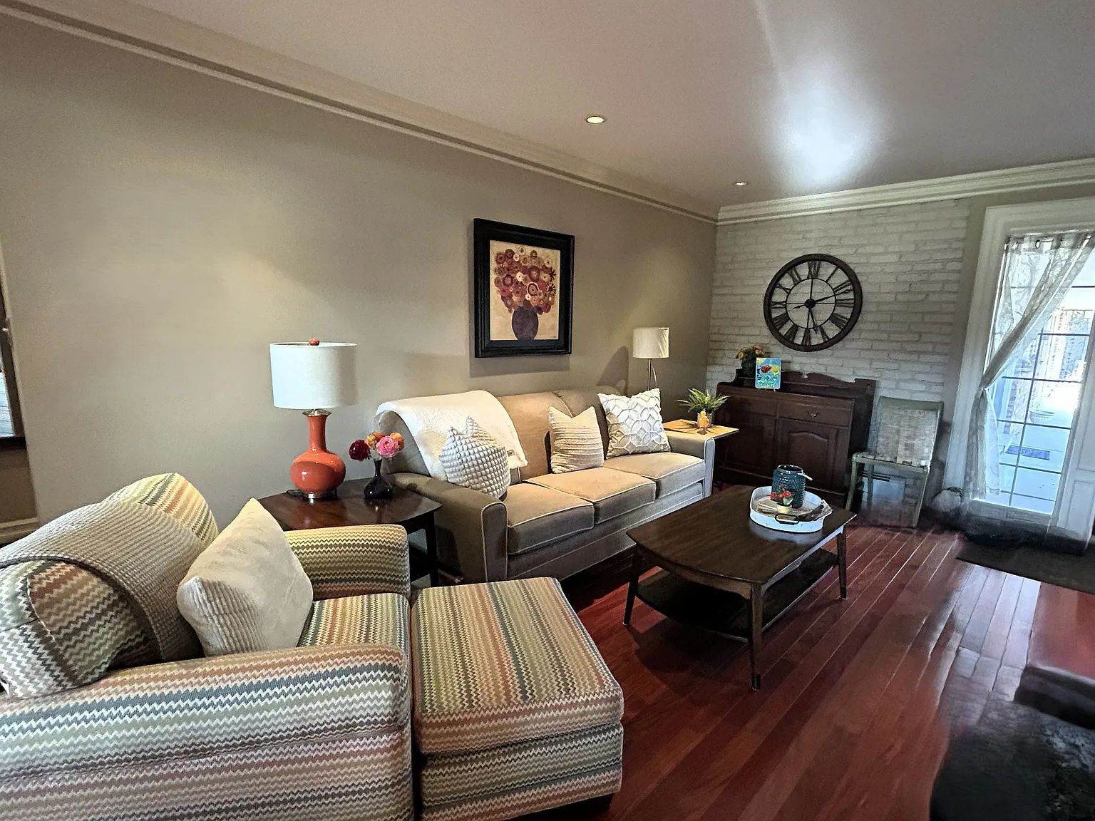 2 bed, 796 sqft, $1,800 — Photo 3