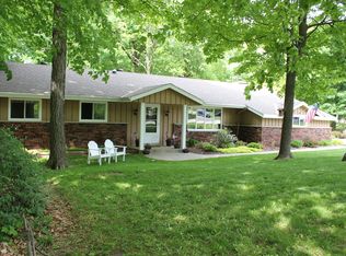 1912 Woodsfield Dr, Richfield, WI 53076